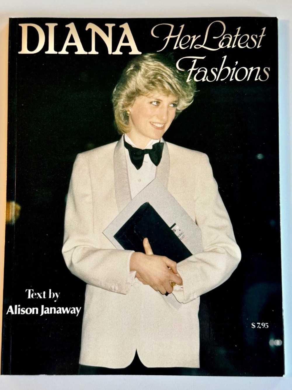 Diana: Her Latest Fashions - Princess Diana Photo Book Late-1980s Royal Style